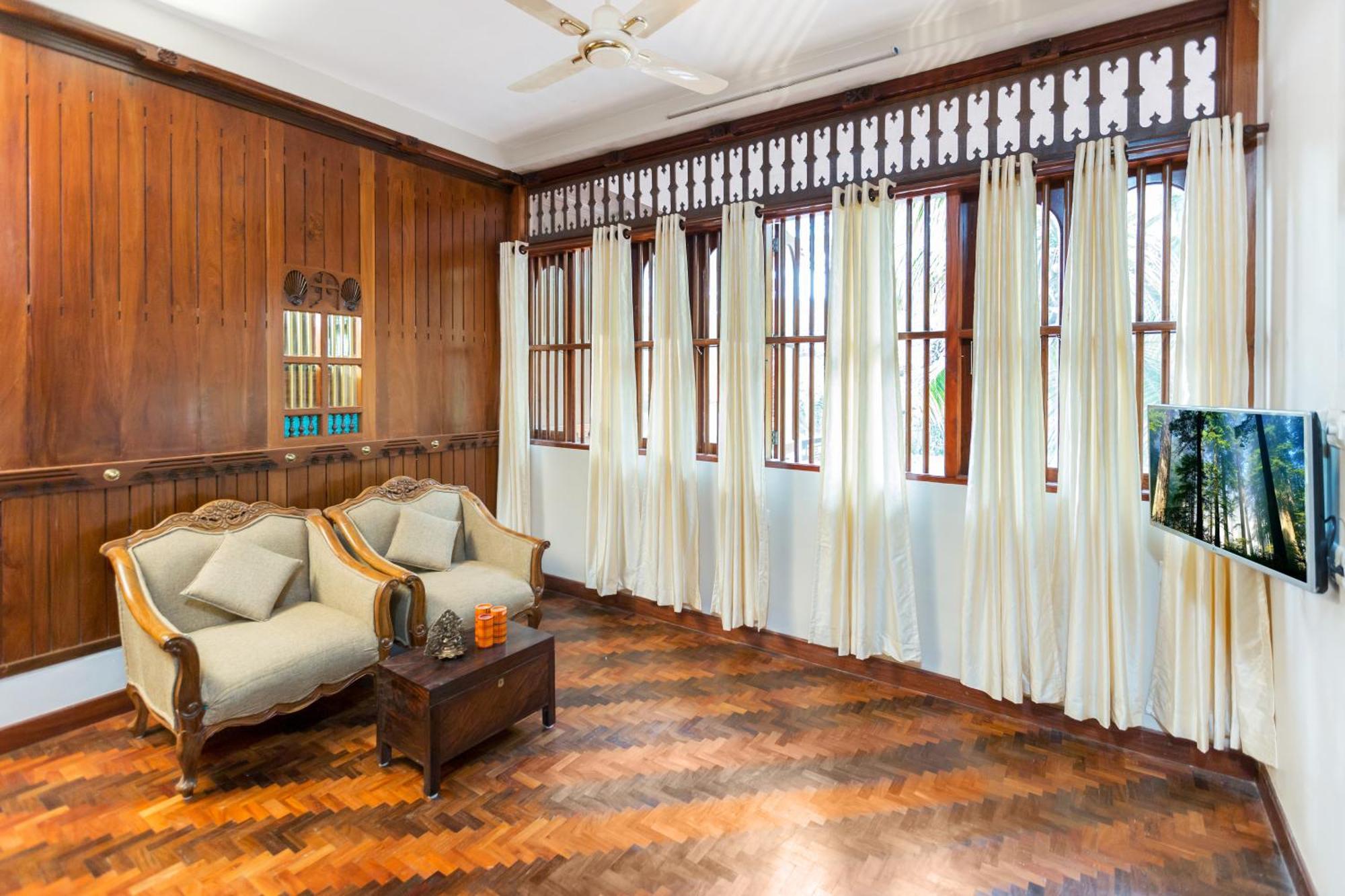 Kumarakom Wood Castle Serviced Appartments エクステリア 写真